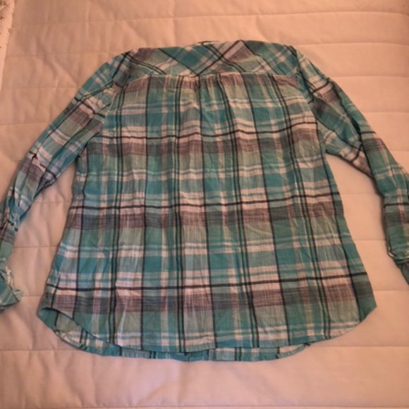 Women's Talbots Checkered Collared Buttondown Longsleeve - Picture 2 of 4